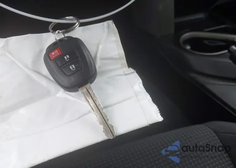 2017 Toyota Rav4 Xle from USA, damaged, VIN 2T3WFREV2HW323863